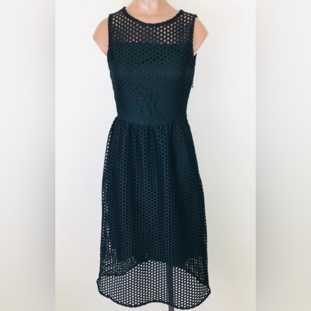 H&M Black Textured Sleeveless Dress